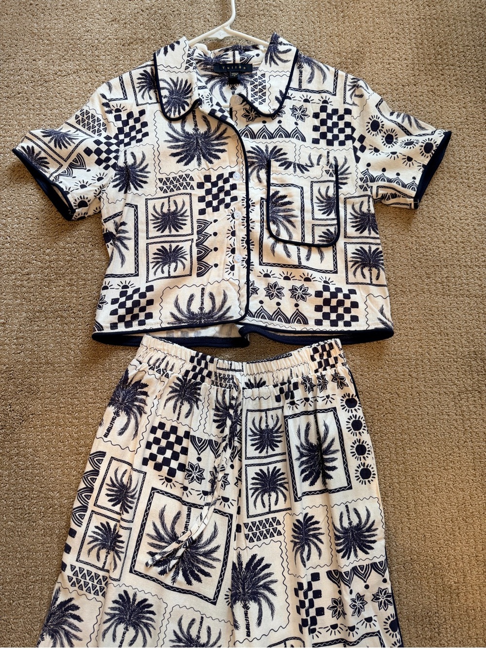 Tullea Palm Tree Linen Blend Two Piece Set size Small NWOT